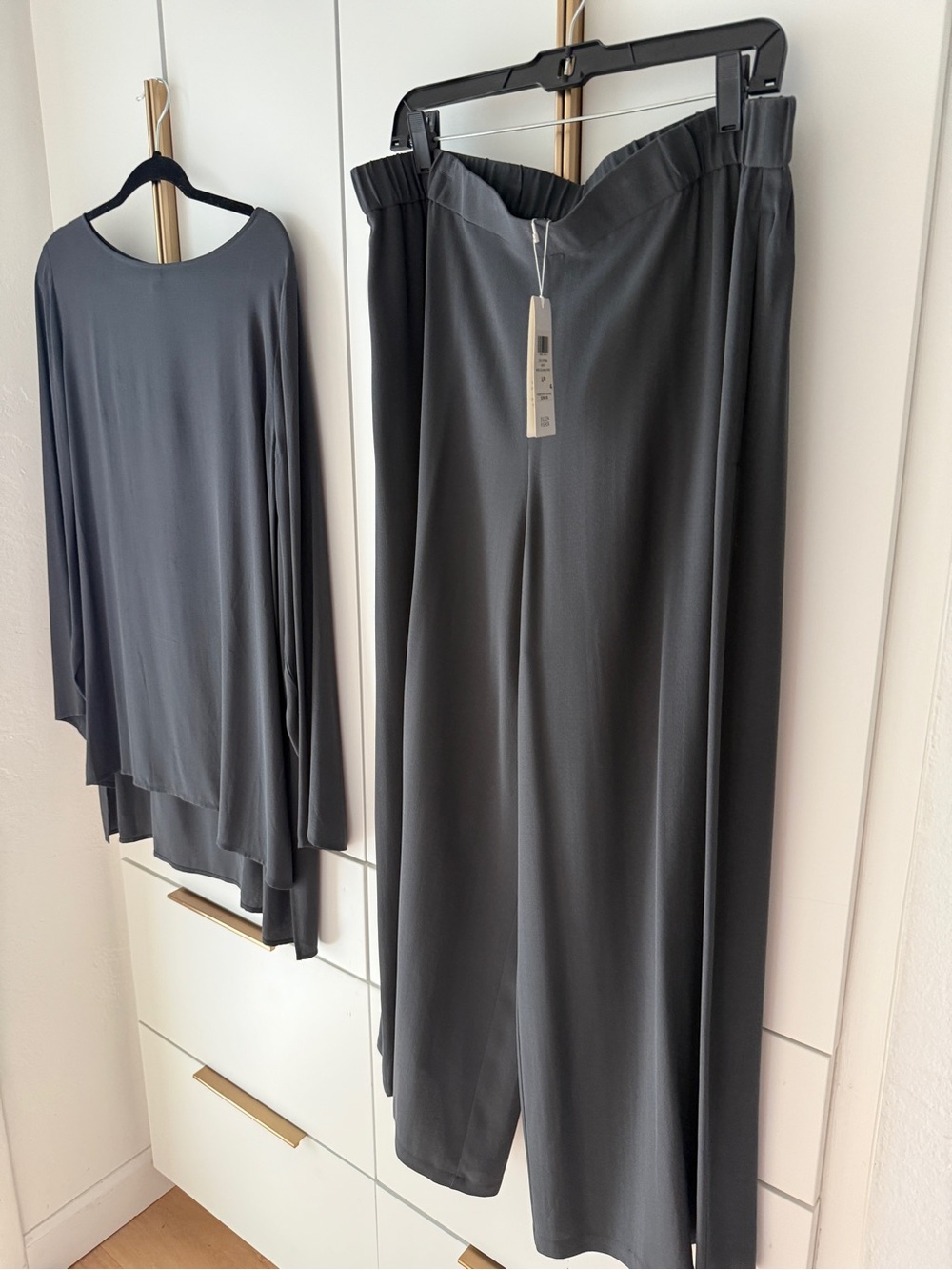 Eileen Fisher Charcoal Gray Long-Sleeve Tunic - Picture 2 of 4
